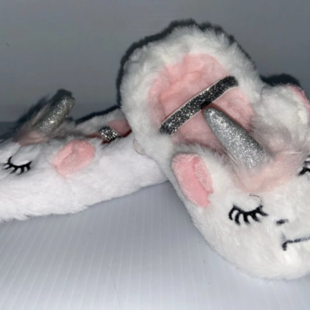 Cute fluffy comfy warm unicorns slippers - Picture 4 of 9